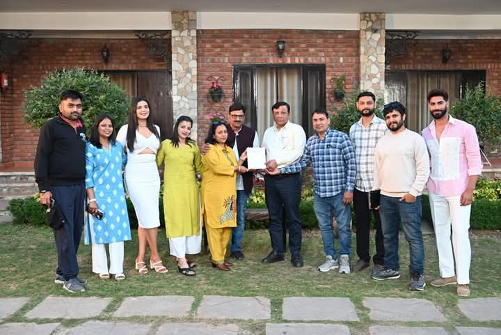 बंशीधर तिवारी ने किया म्यूजिक वीडियो “कमाल करदे हो” की शूटिंग का शुभारंभ